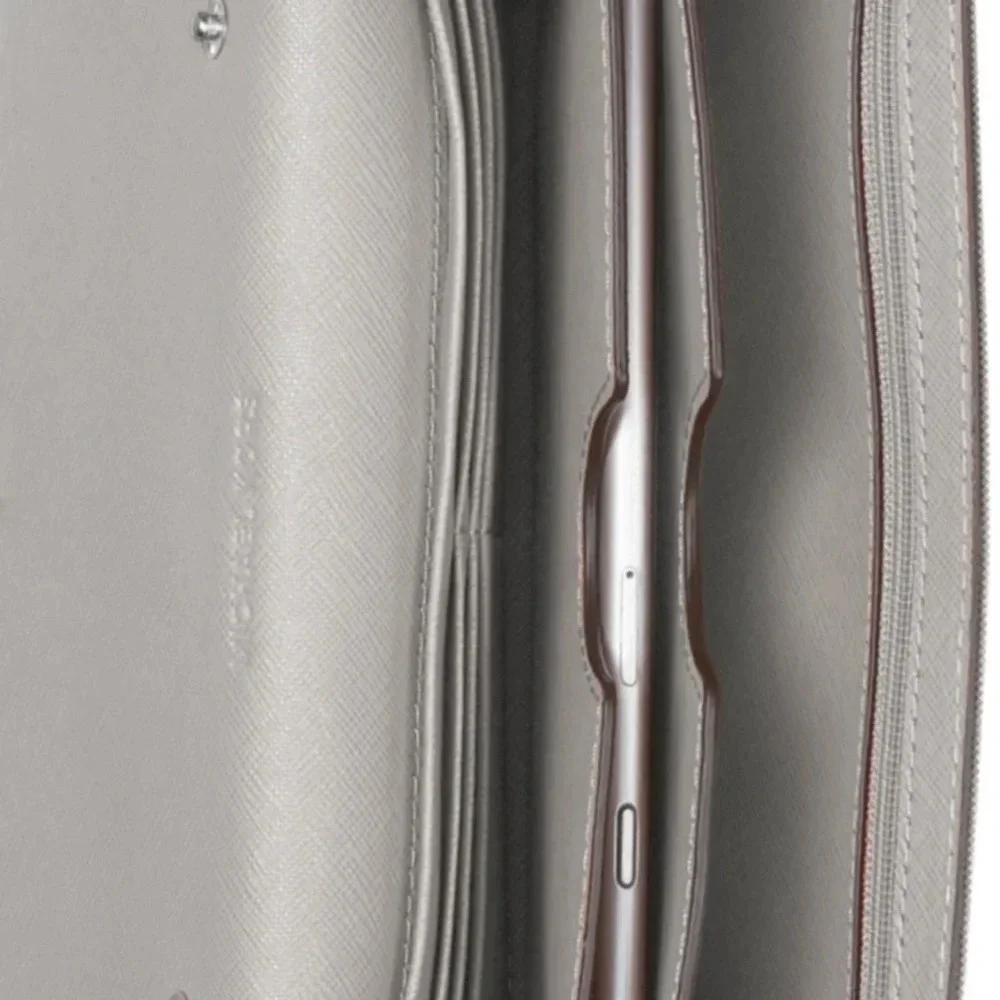 Michael Kors jet set